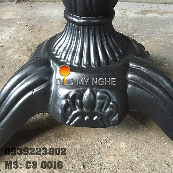 Bàn cafe 3 chân gang đúc C3 016